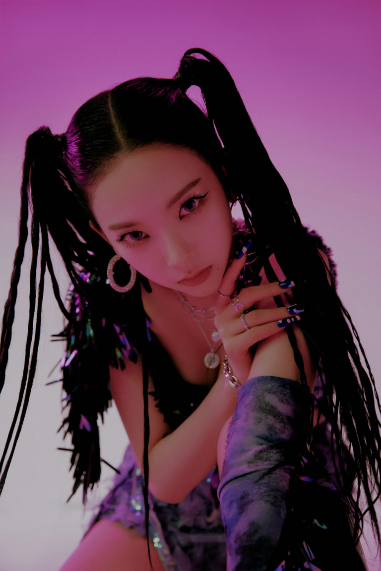 Las miembros de aespa se transforman a una apariencia completamente