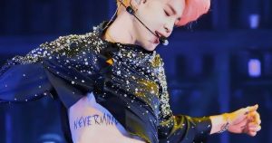Los numerosos tatuajes y piercings de los miembros de BTS